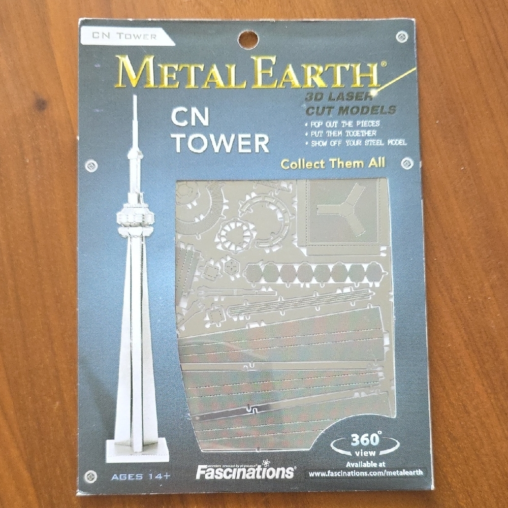 Metal Earth CN Tower 3D Laser Cut Model